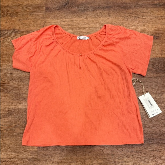 CARVE DESIGNS
Sol Top: Coral - Picture 2 of 6